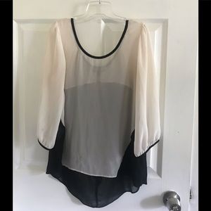A Byer Top Size Medium